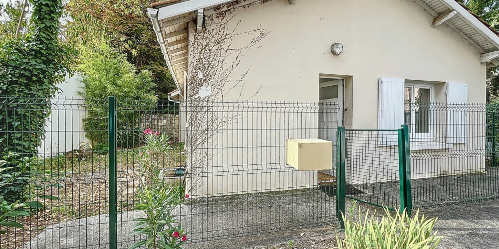 maison à LE BOUSCAT (33110)